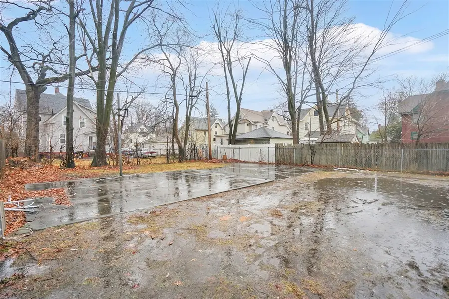 16 Amherst, Springfield, MA 01109 - Image #3