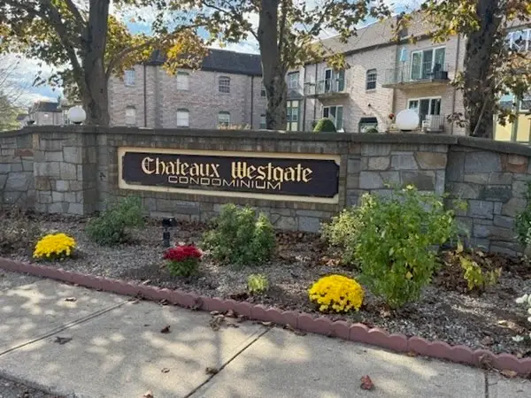 113 Oak Lane #11, Brockton, MA 02301 - Image #1