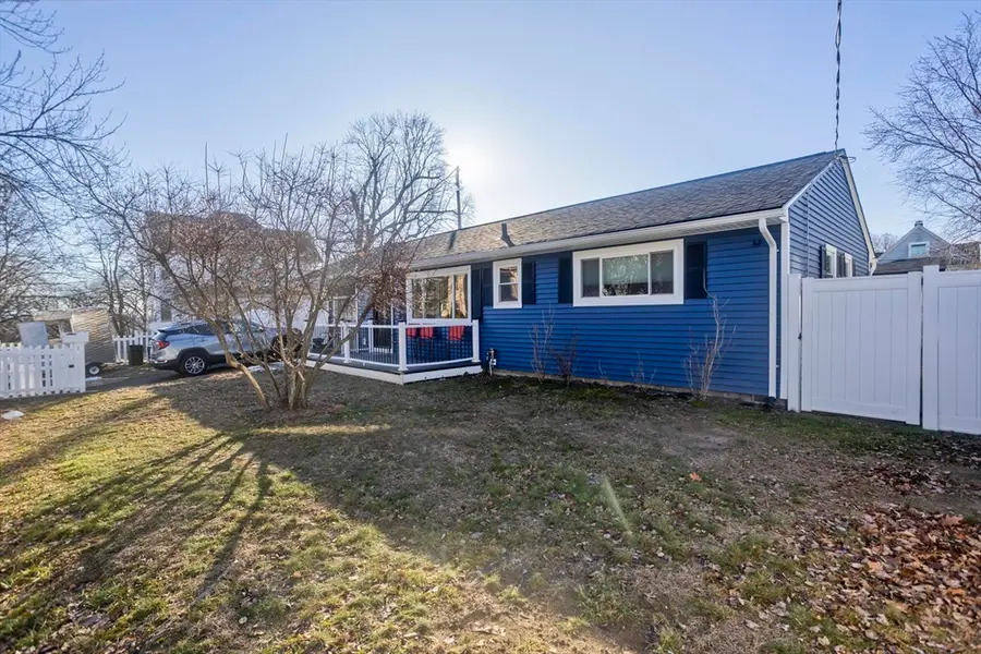 10 View St, Holyoke, MA 01040 - Image #2