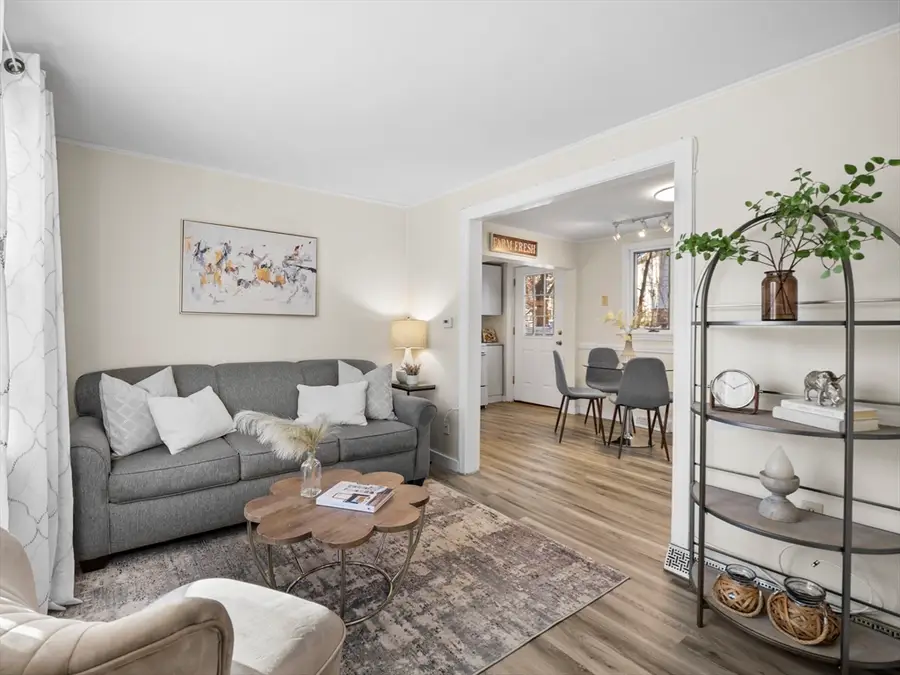 447 Stevens St, North Andover, MA 01845 - Image #2