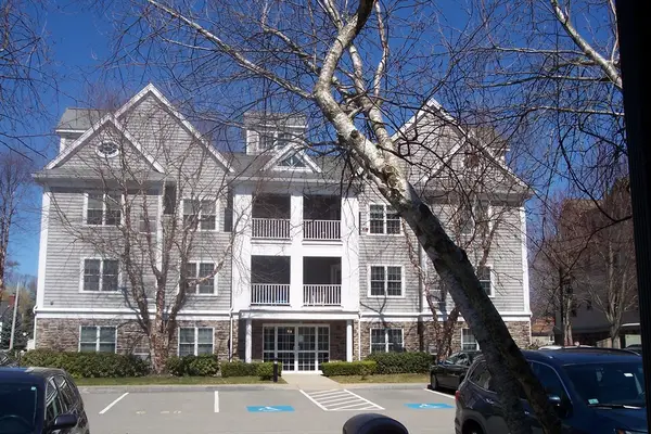 1056 Victoria #A-13, New Bedford, MA 02745