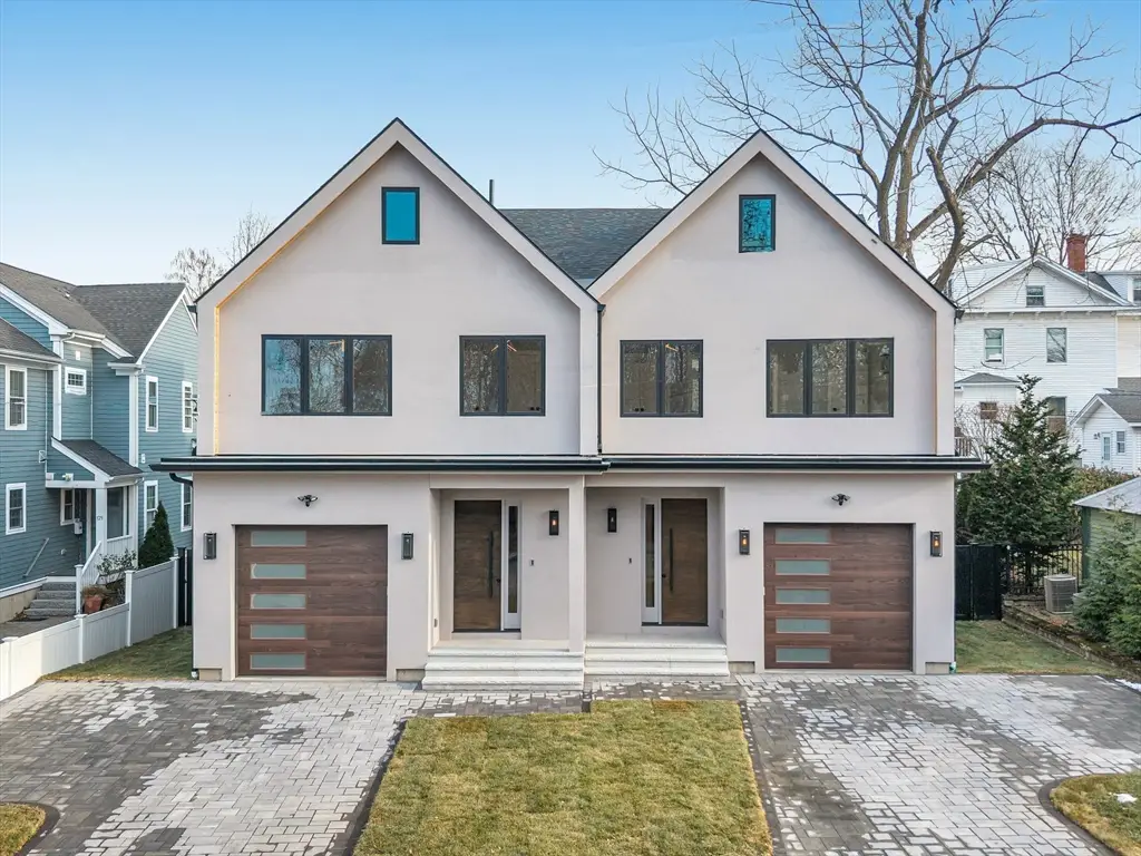 123-125 Waban St #123, Newton, MA 02458 - Image #1