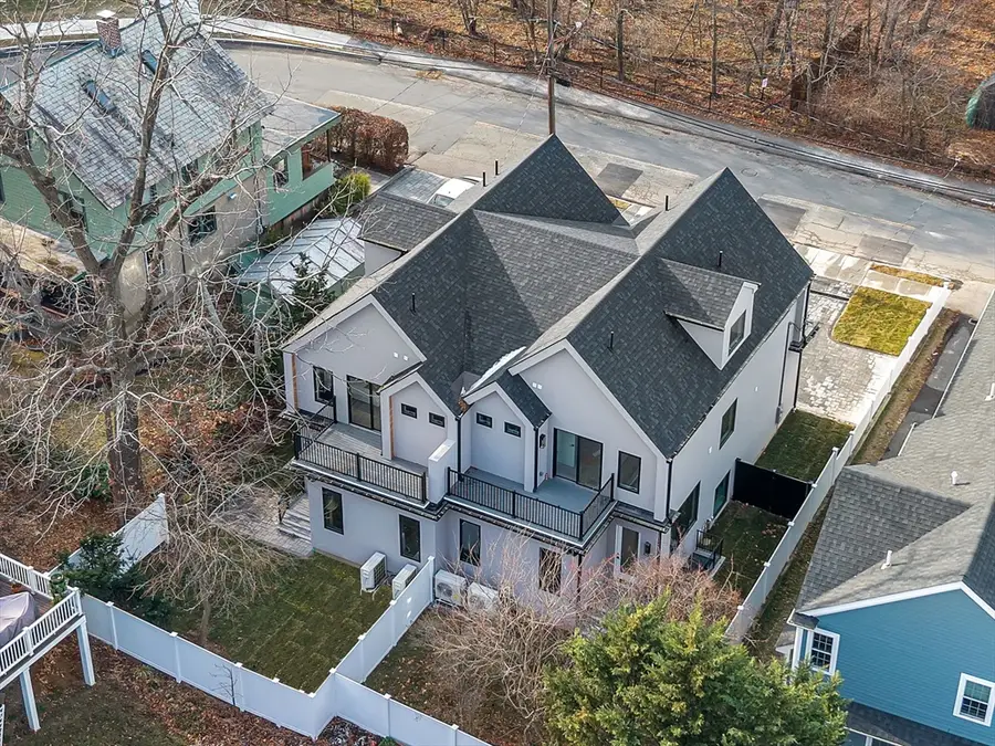 123-125 Waban St #123, Newton, MA 02458 - Image #2