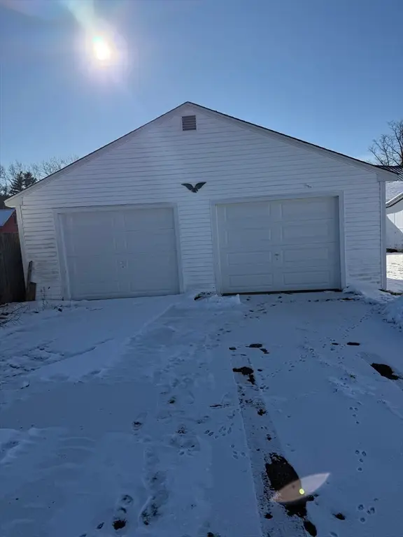 8 Semb Dr, Erving, MA 01344 - Image #3