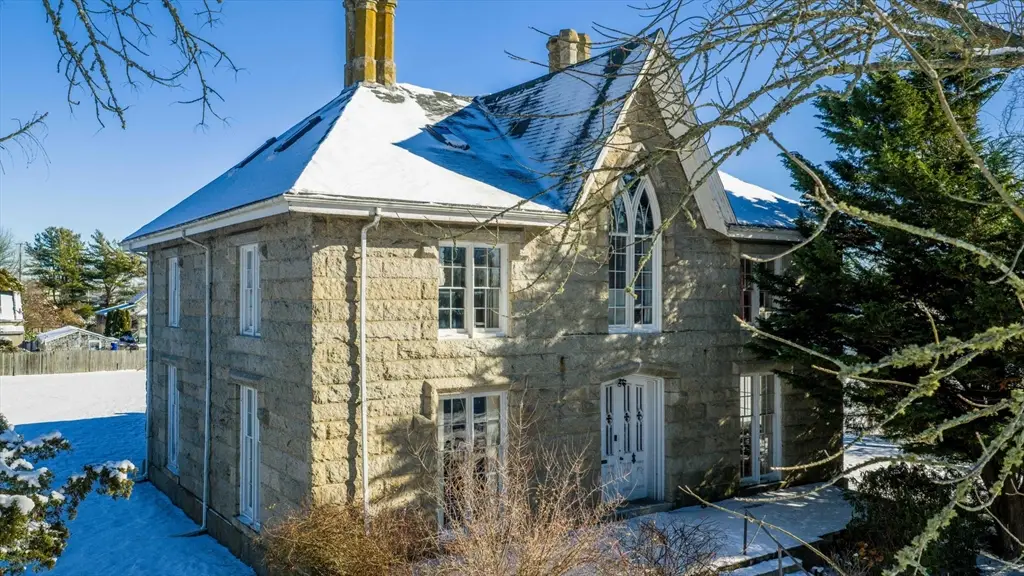 181 Washington Street, Fairhaven, MA 02719 - Image #1