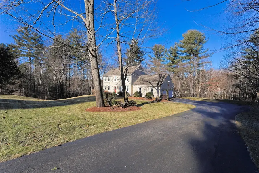 25 Dunny Cove Lane, Uxbridge, MA 01569 - Image #2