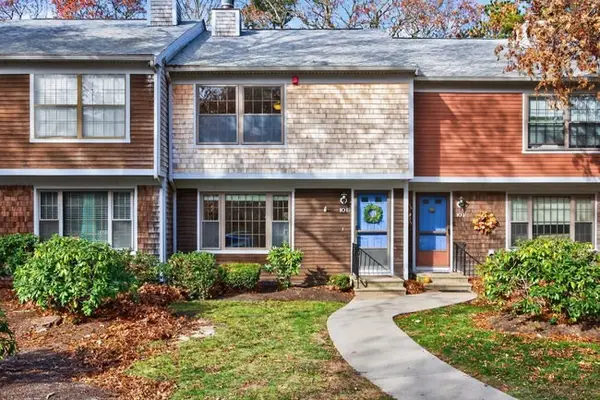 195 Falmouth Rd #10E, Mashpee, MA 02649