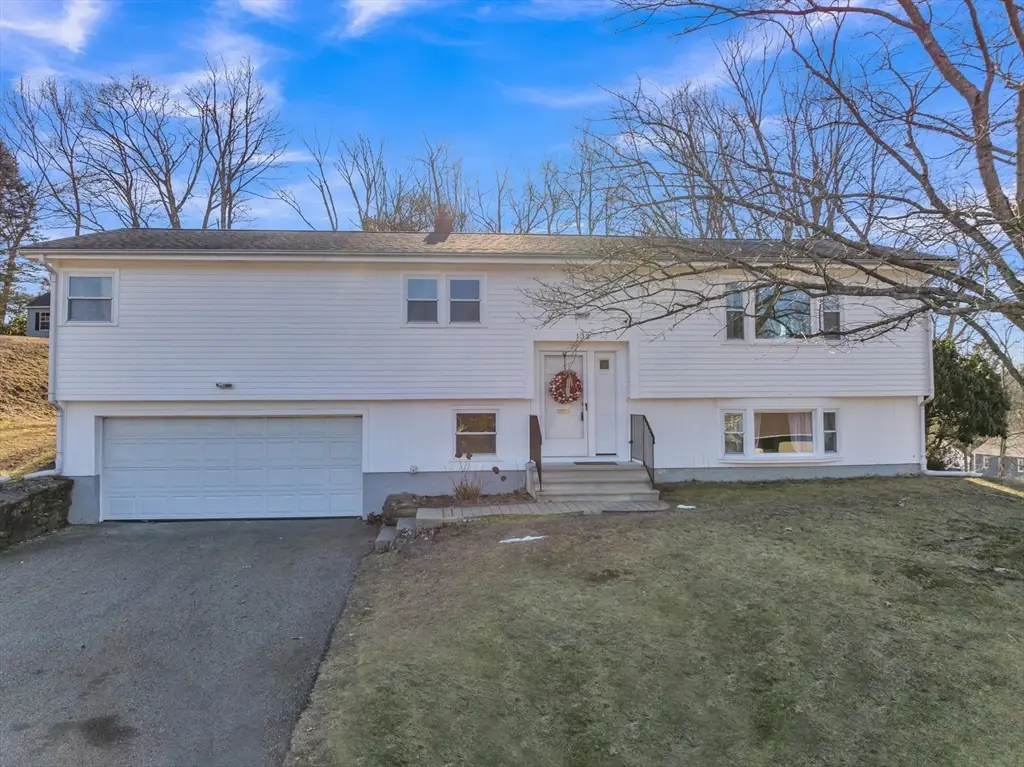 132 Winifred Ave, Worcester, MA 01602 - Image #1