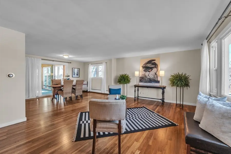 132 Winifred Ave, Worcester, MA 01602 - Image #3