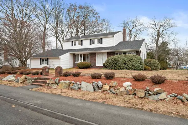 35 Linden Park Drive, Randolph, MA 02368