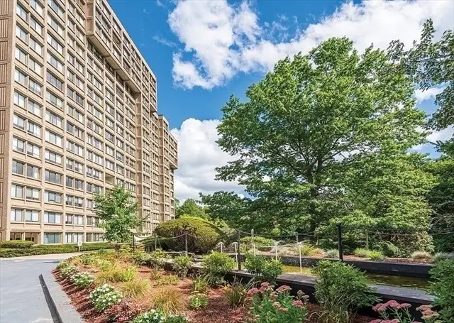 250 Hammond Pond Parkway #603N, Newton, MA 02467 - Image #1
