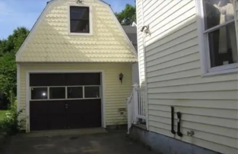 19 Sherwin St, Ware, MA 01082 - Image #2