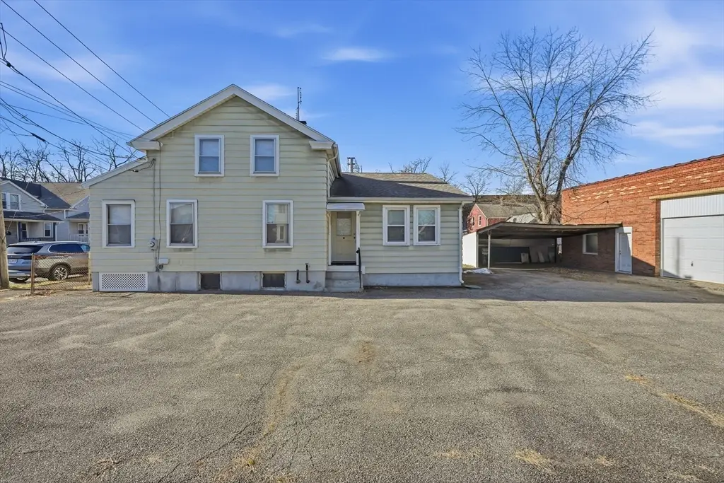 35 Dublin St, Chicopee, MA 01013 - Image #1
