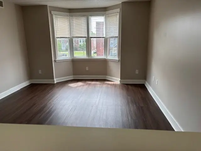 34 Sumner Ave #302, Springfield, MA 01108 - #3