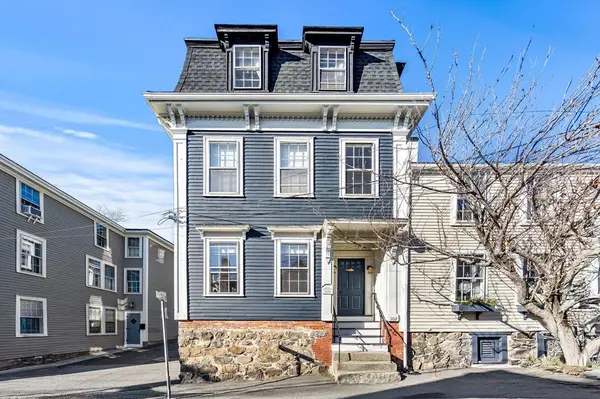 102 Front St #1, Marblehead, MA 01945