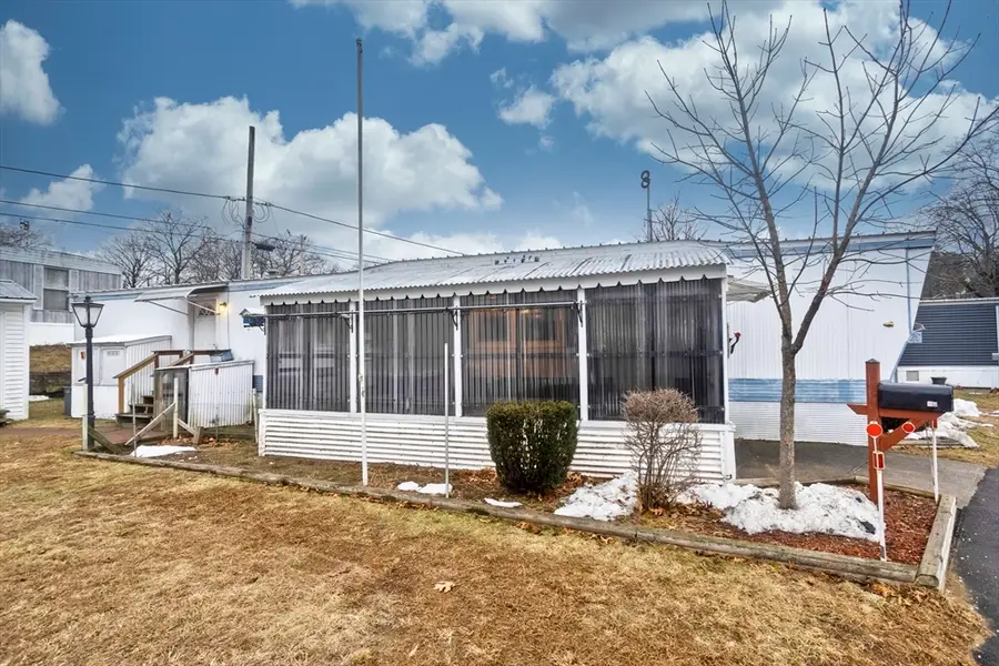 28 Mockingbird Dr, Chicopee, MA 01020 - Image #3