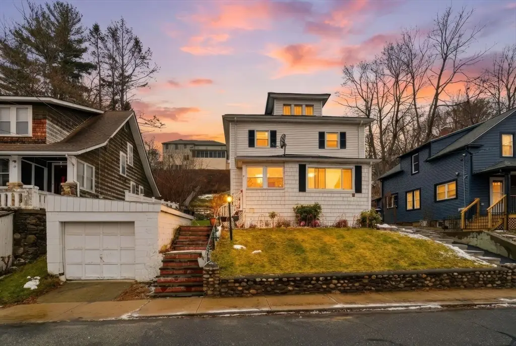 21 Francis Ave, Holyoke, MA 01040 - Image #1