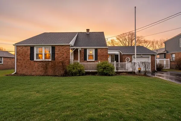 40 Lauzier Terr, Chicopee, MA 01020