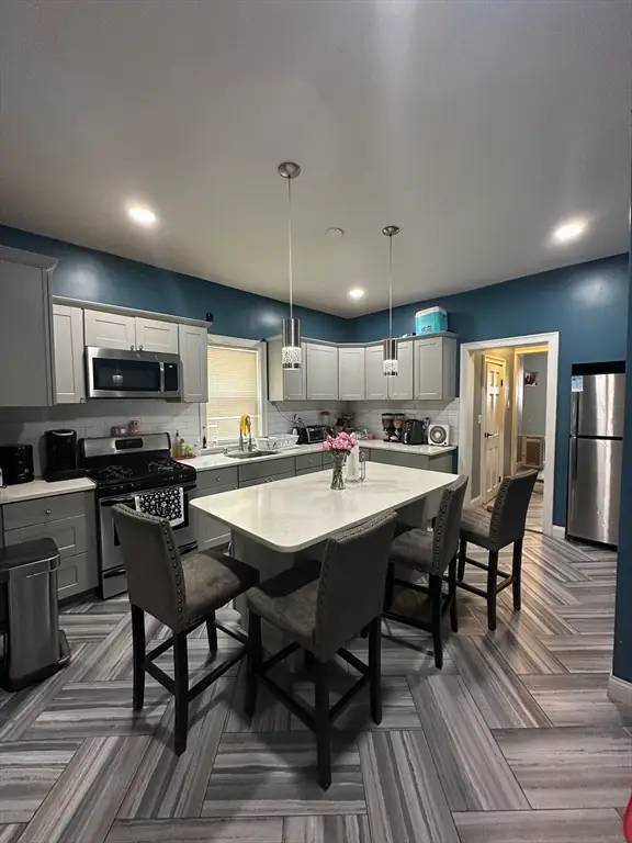 115 Addisonn St, Chelsea, MA 02143 - Image #2