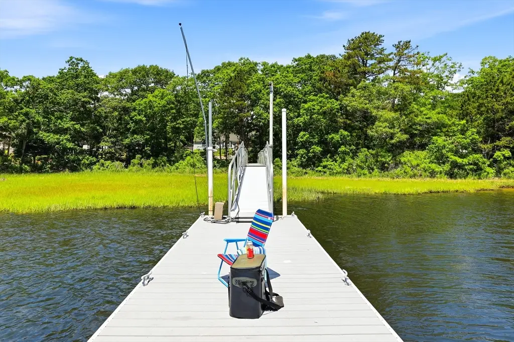 197 Monomoscoy Rd, Mashpee, MA 02649 - #1