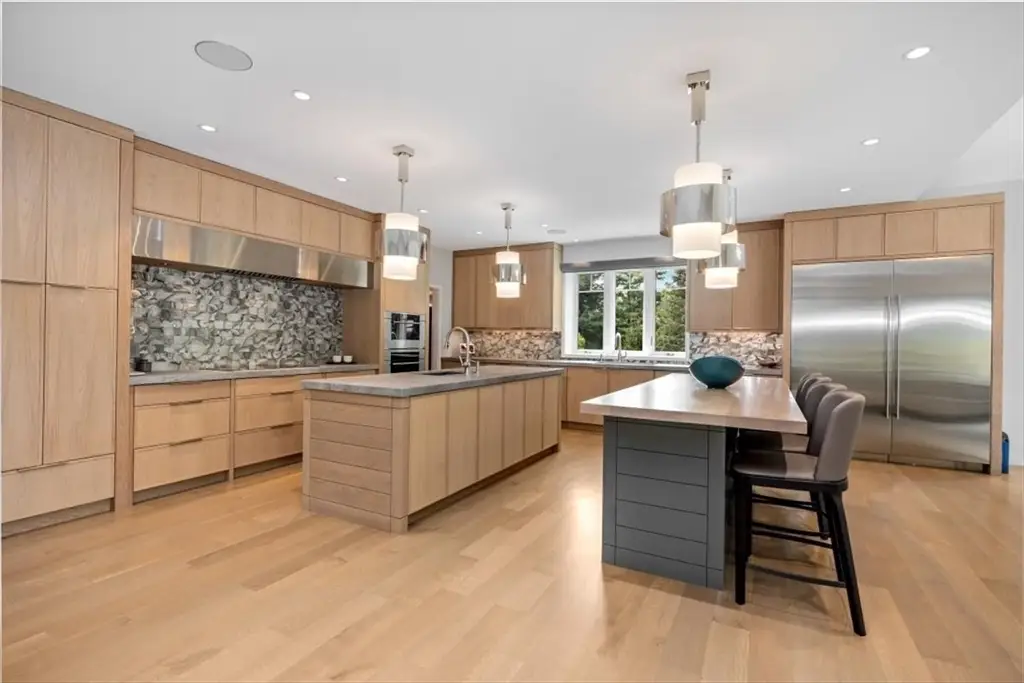 2 Black Rock Dr, Hingham, MA 02043 - #1