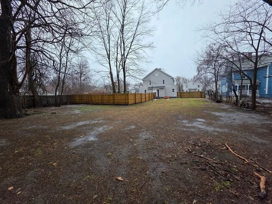 113-117 Cedar St, Springfield, MA 01105 - Image #3