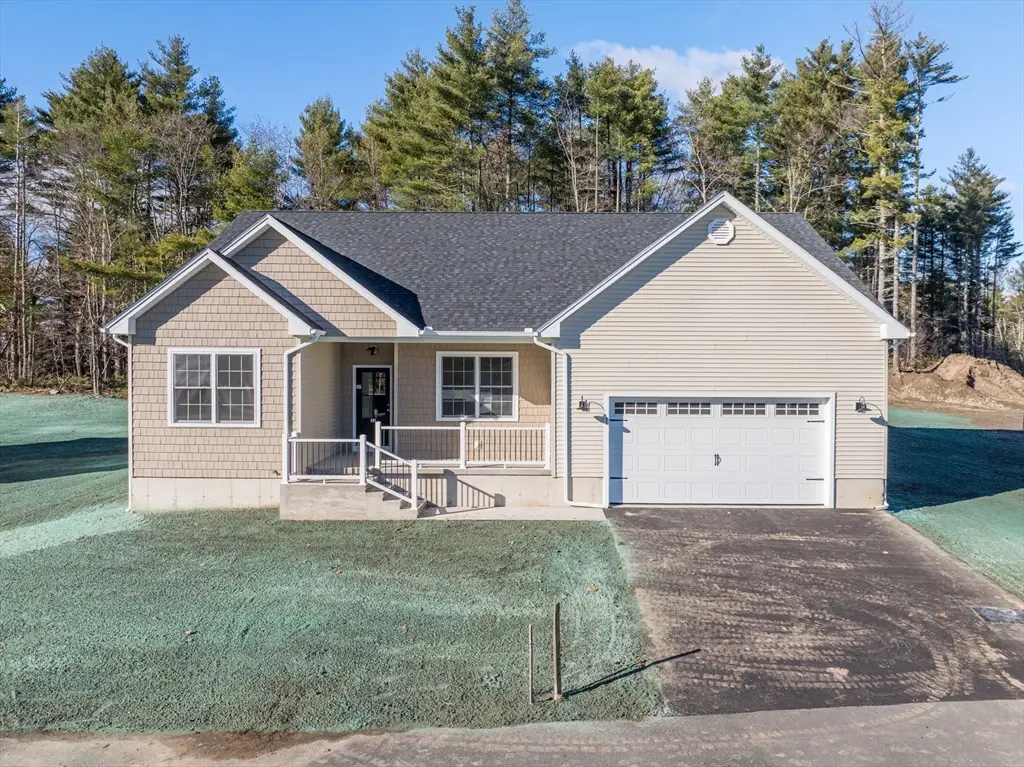 31 High Bluff Rd, Belchertown, MA 01007 - Image #1