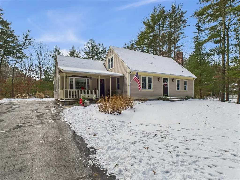 4 Kelly Dr, East Freetown, MA 02717 - #1