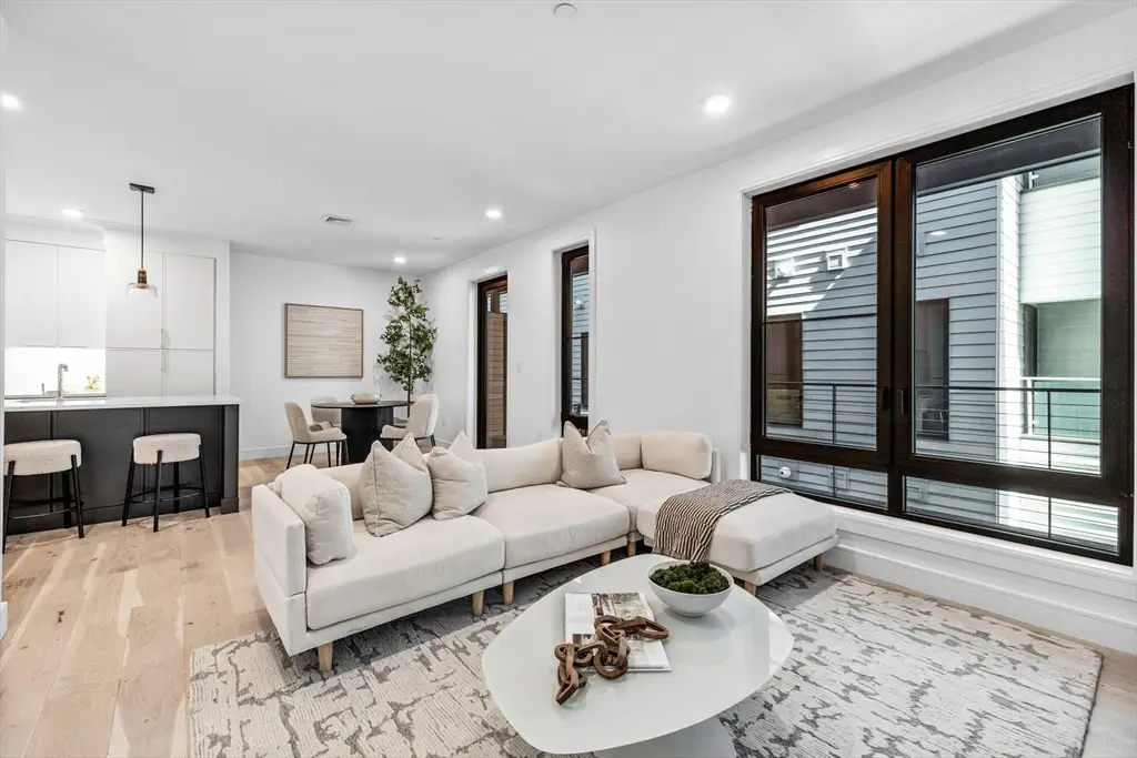 33 A Street #404, Boston, MA 02127 - Image #1