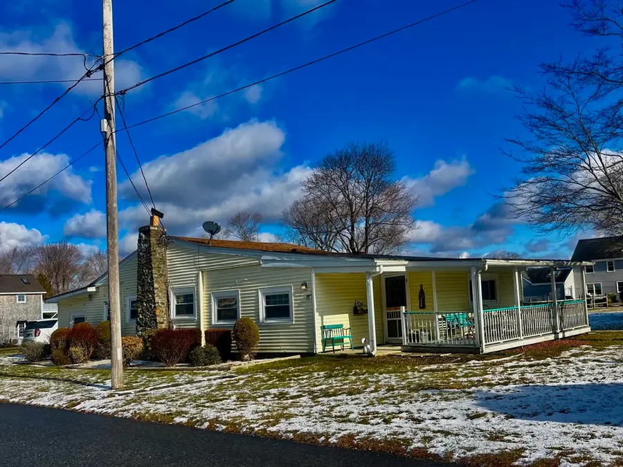 52 Touisset Ave, Swansea, MA 02777 - Image #2