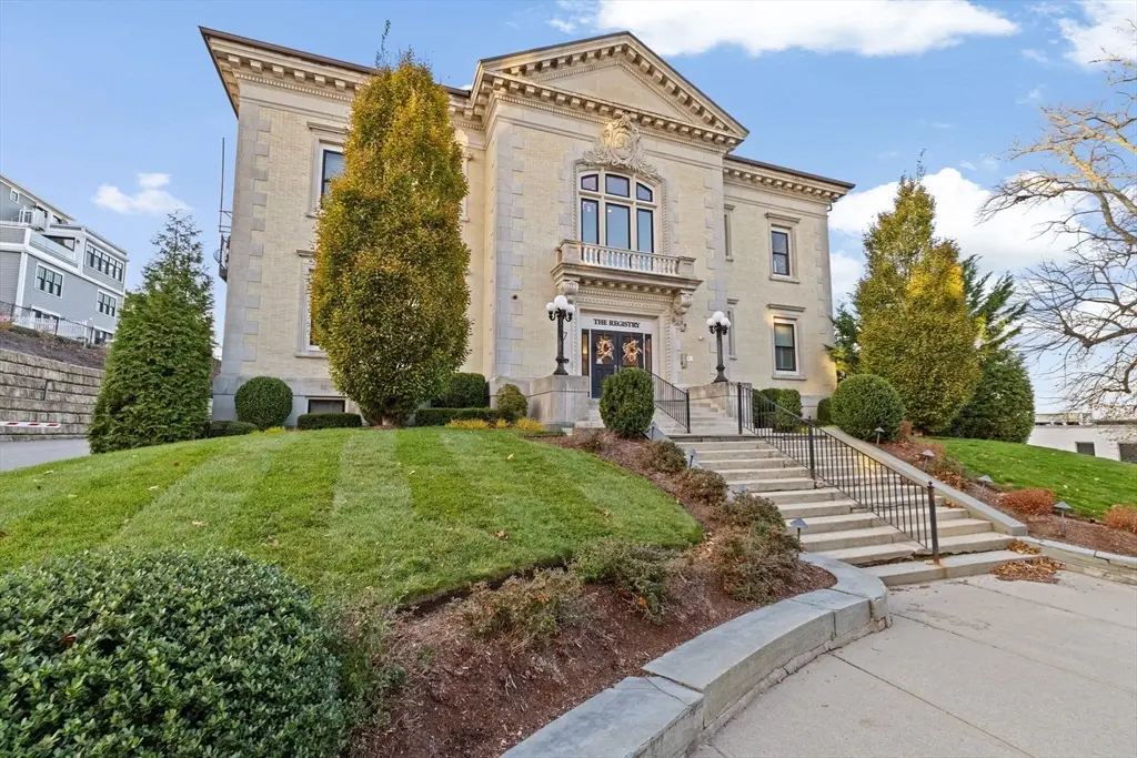 7 Russell St #206, Plymouth, MA 02360 - Image #1