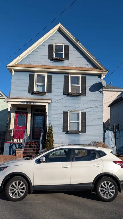 88-90 Perry Street, Lowell, MA 01852
