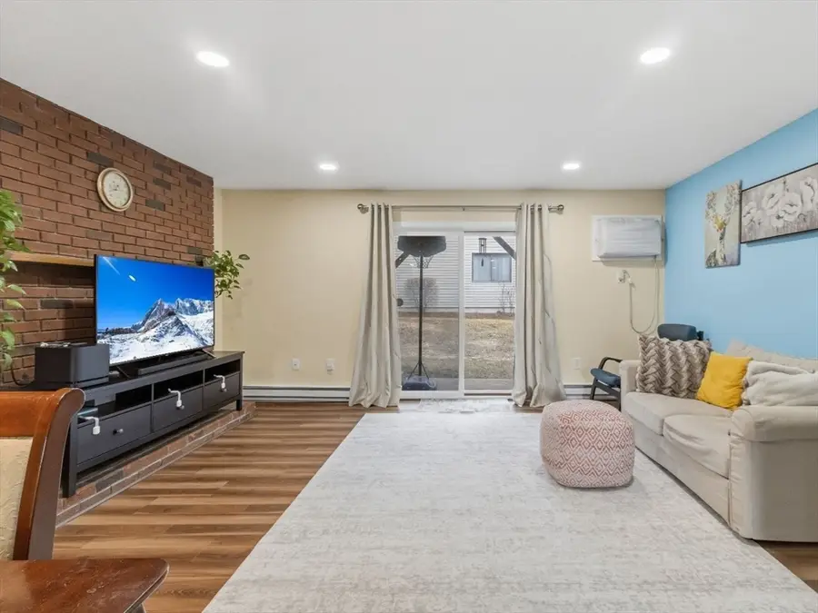 134 Highwood Dr #134, Franklin, MA 02038 - Image #2