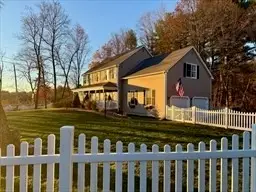 1565 West St, Wrentham, MA 02093