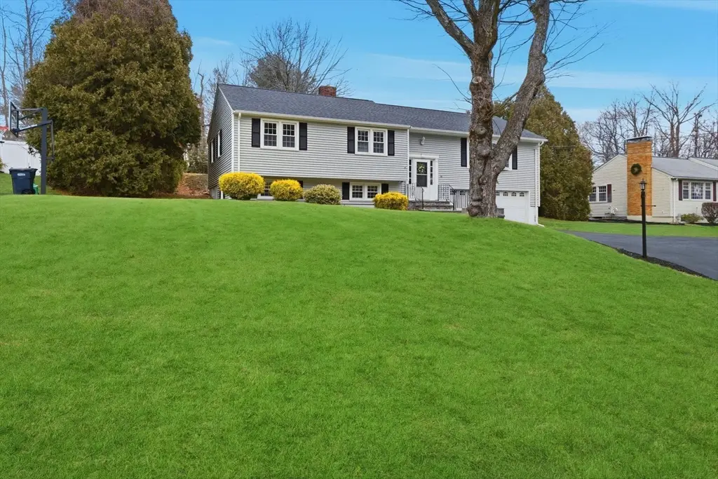 38 Juniper, Holden, MA 01520 - Image #1