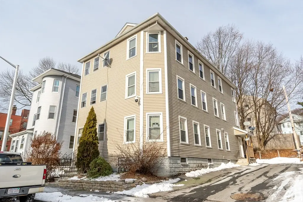 6 Lund St, Worcester, MA 01607 - Image #1
