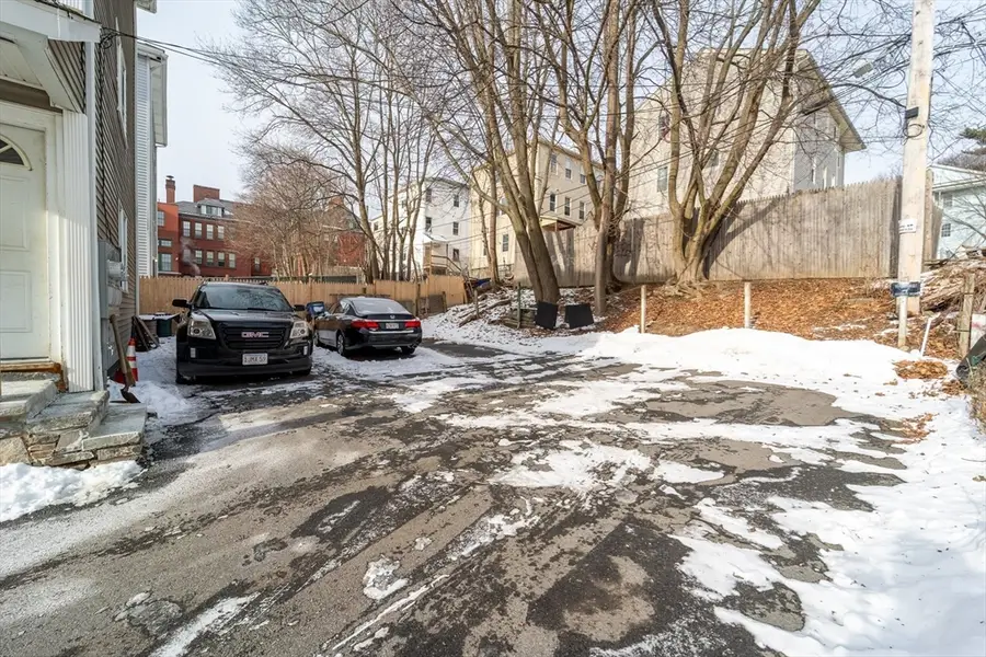 6 Lund St, Worcester, MA 01607 - Image #3