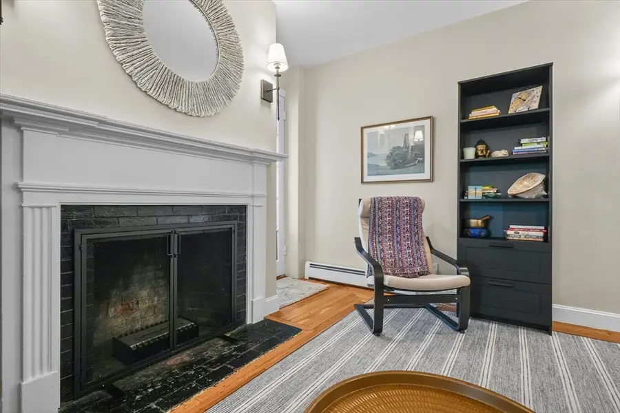 201 Humphrey St #2, Marblehead, MA 01945 - Image #3