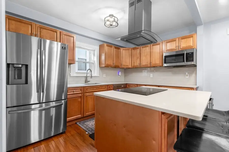 33 Menlo St, Brockton, MA 02301 - Image #2