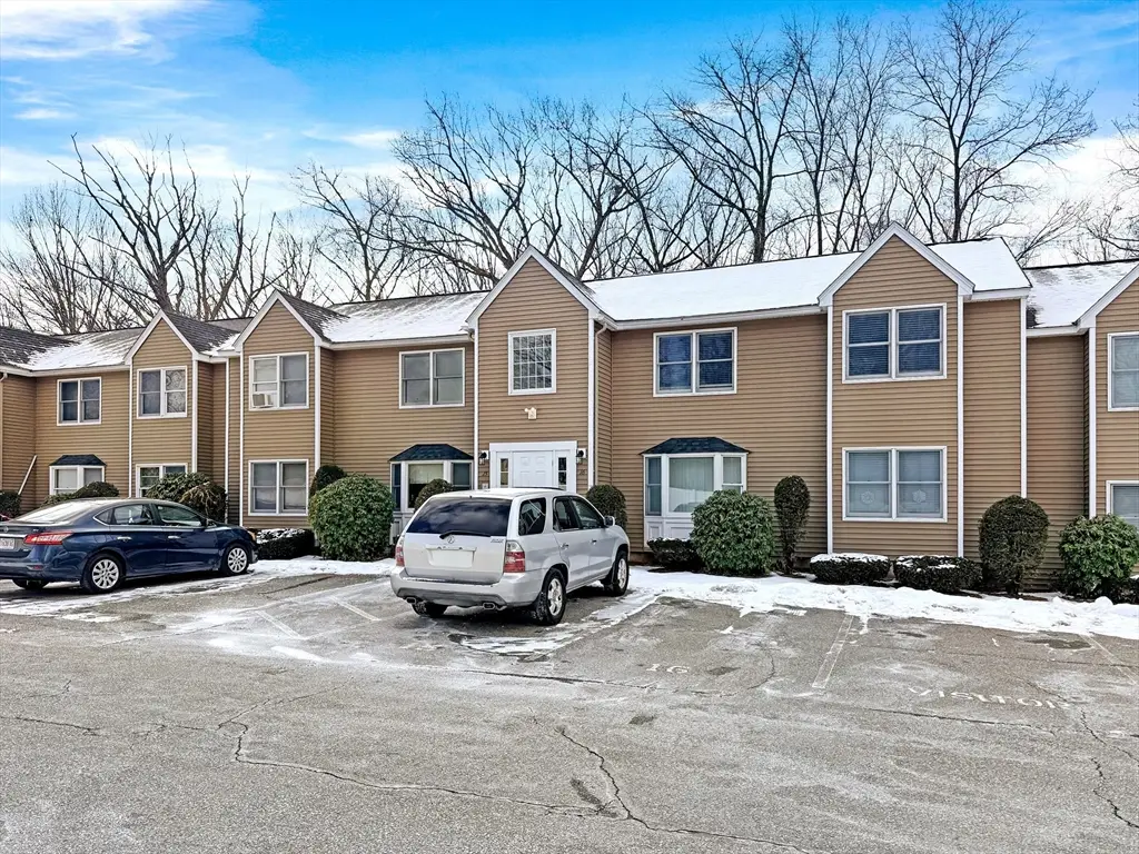 306 Aiken Ave #16, Lowell, MA 01850 - Image #1