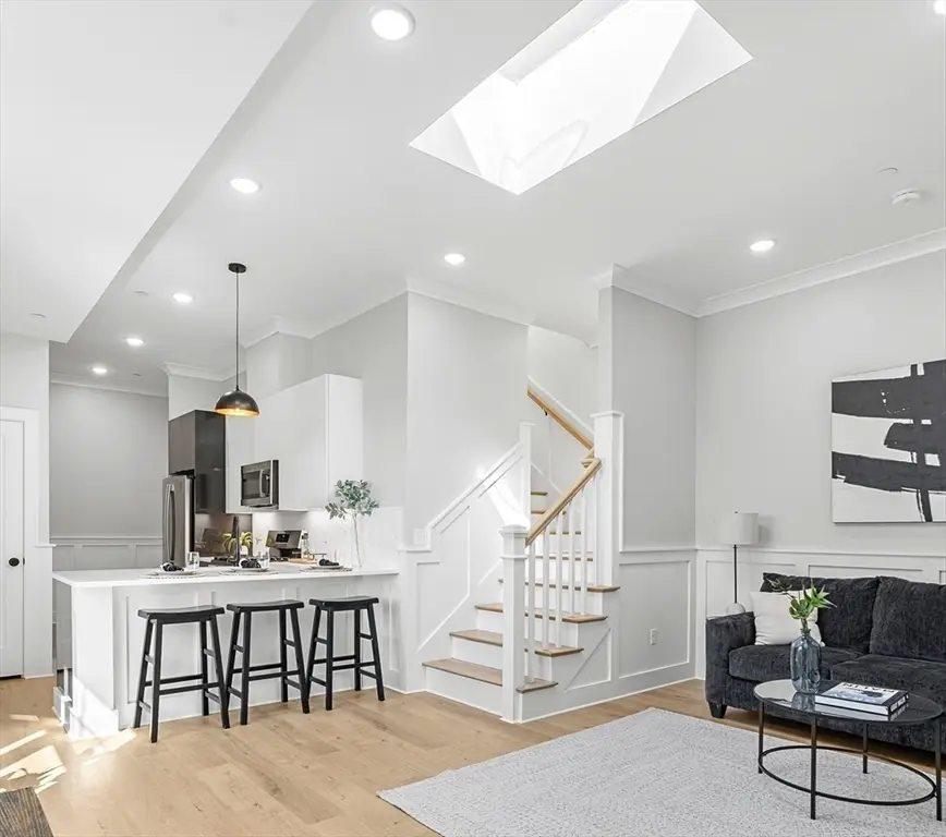 115 Thurston St #I, Somerville, MA 02145 - Image #1