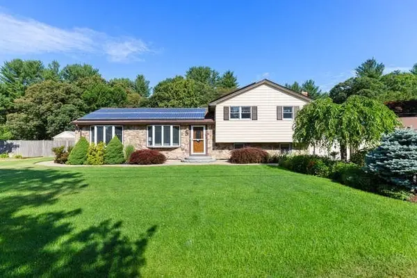 22 Carleton Rd, Tewksbury, MA 01876