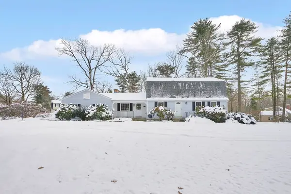 1 Conifer Dr, Wilbraham, MA 01095