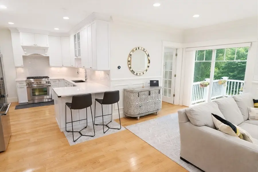 28-30 Circuit Ave #30, Newton, MA 02461 - Image #2