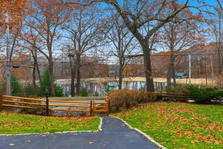 28 Tufts Rd, Lexington, MA 02421 - Image #3