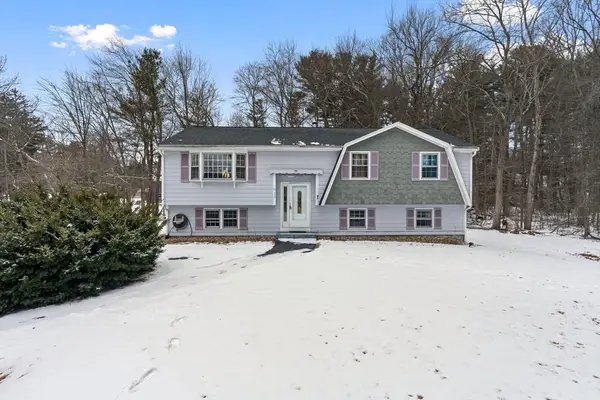 31 Burlington Ave, Wilmington, MA 01887