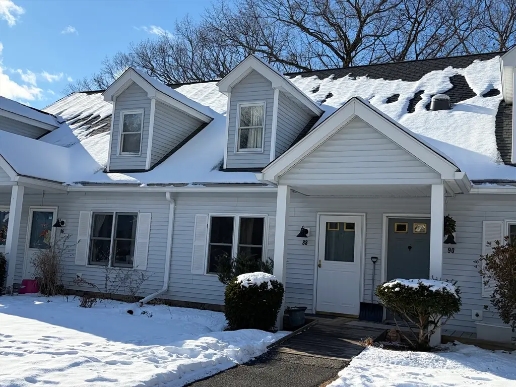 88 Pines Edge Dr #88, Northampton, MA 01060 - Image #1