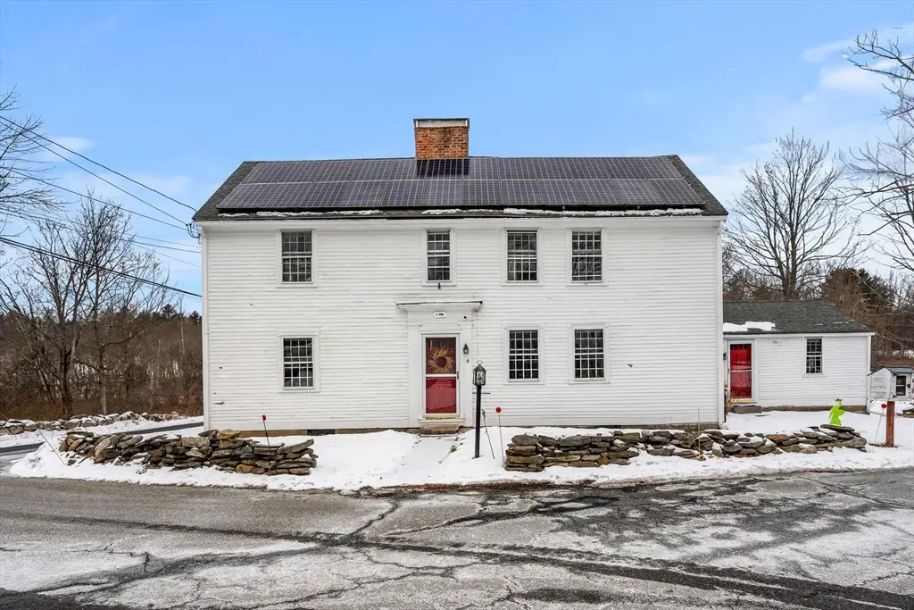 4 Thorndike St, Dunstable, MA 01827 - Image #1