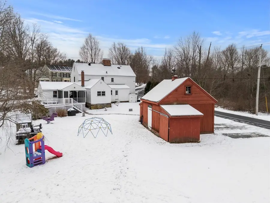 4 Thorndike St, Dunstable, MA 01827 - Image #2