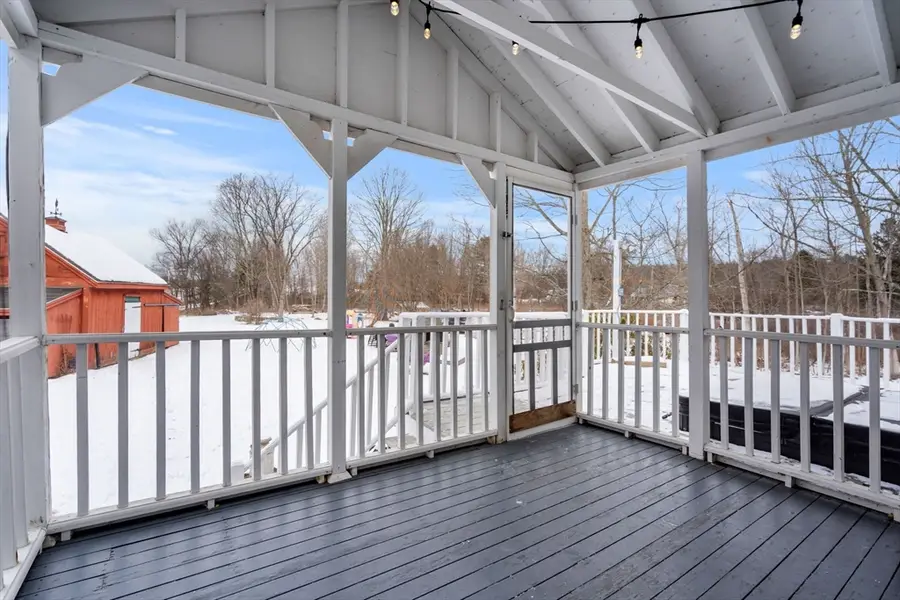 4 Thorndike St, Dunstable, MA 01827 - Image #3